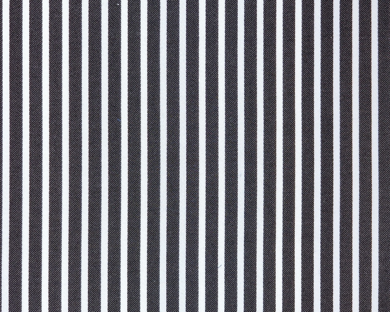 ga.za.ba 100% Cotton Shirting Fabric